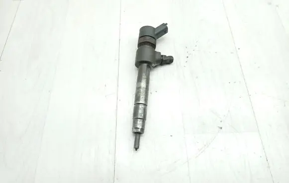 Opel Zafira B Fuel injector 0445110276