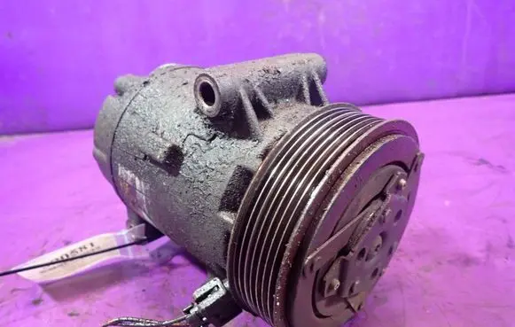 Renault Scenic II - Grand scenic II Air conditioning (A/C) compressor (pump) 8200053264