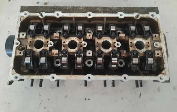 Volkswagen Golf IV Engine head 036103373T