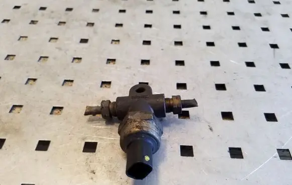 Volvo XC90 Brake power pressure regulator 3524132