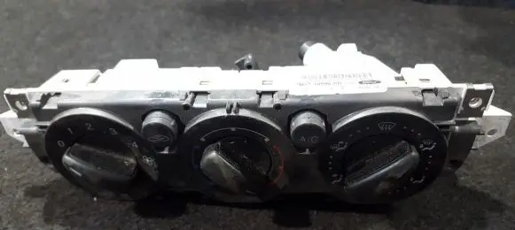 Ford Focus Climate control unit 3M5T19980AD 3M5T-19980-AD