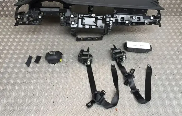 Audi Q7 4L Dashboard 