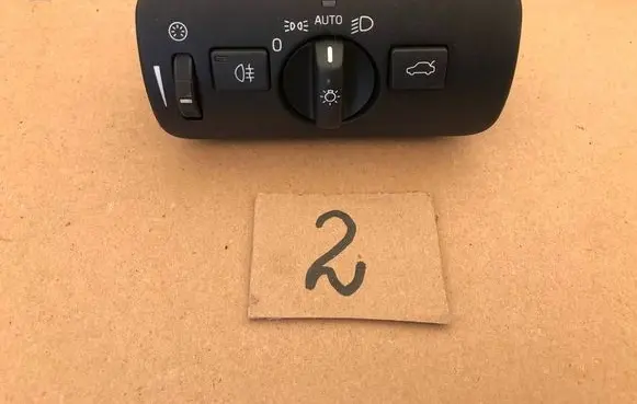 Volvo V40 Light switch 30739424 10092205