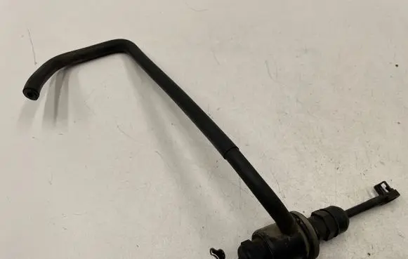 Nissan Juke I F15 Clutch master cylinder 806101KA1A 2081100