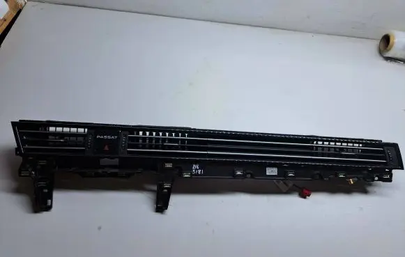 Volkswagen PASSAT B8 Dash center air vent grill 3G1858416