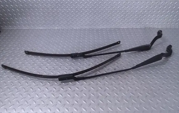 Ford S-MAX Front wiper blade arm 6M2117526CD 6M2117526AD