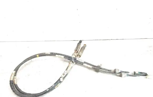 Subaru Outback Gear shift cable linkage