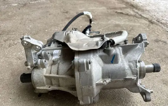 Ford Escape IV Gearbox transfer box case LX677L486DF K2GP7G360CE LX6Z7251S