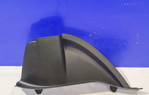 Dashboard glove box trim