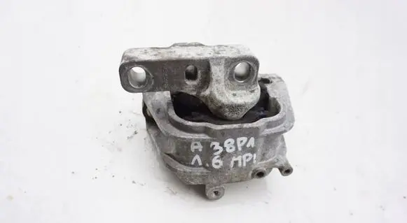 Audi A3 S3 8P Engine mount bracket APAWSPORNIK