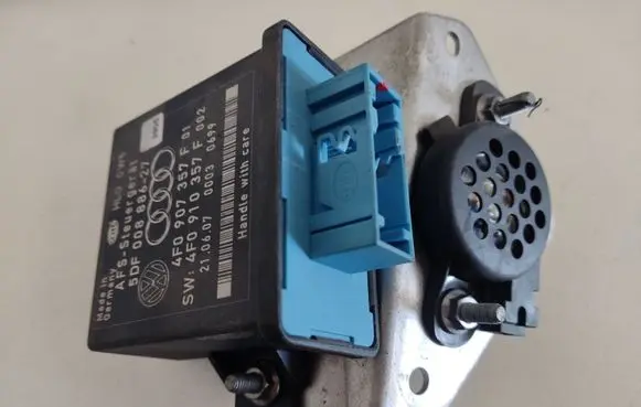Audi A8 S8 D3 4E Light module LCM 4F0907357F