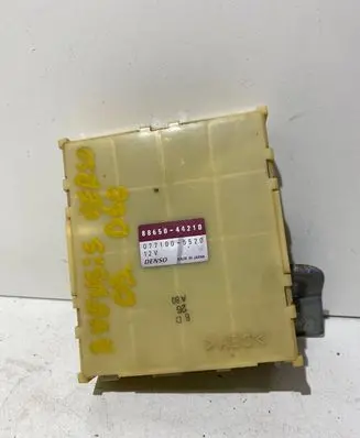 Toyota Avensis Verso Other control units/modules 8865044210 0771005520