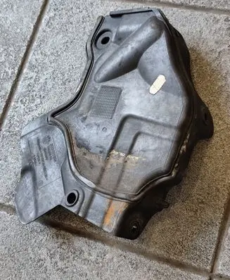 BMW 5 F10 F11 Other engine bay part 7211898 51757211898