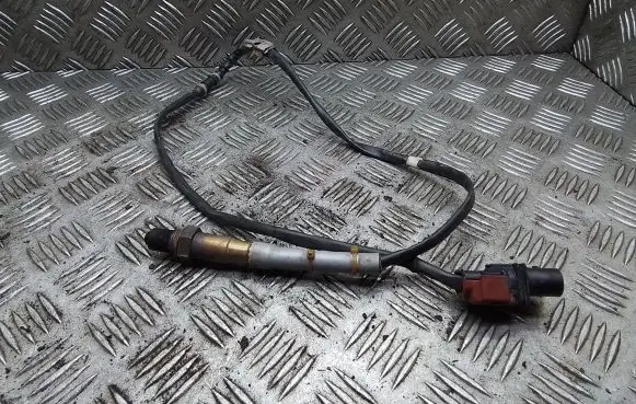 Volkswagen PASSAT B6 Lambda probe sensor 06F906262J