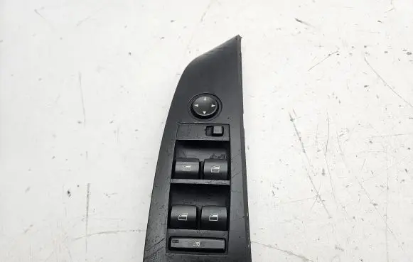 BMW 5 E60 E61 Electric window control switch 6951904