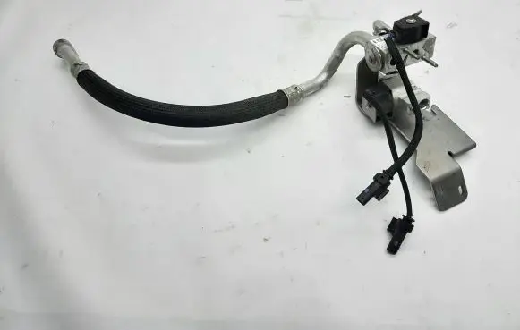 Air conditioning (A/C) pipe/hose