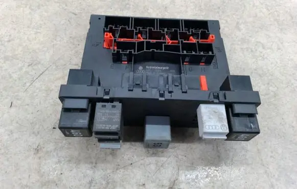 Volkswagen PASSAT B6 Comfort/convenience module 3C0937049H