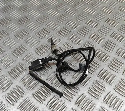 Audi A4 S4 B8 8K Oil temperature sensor 05L906088CK