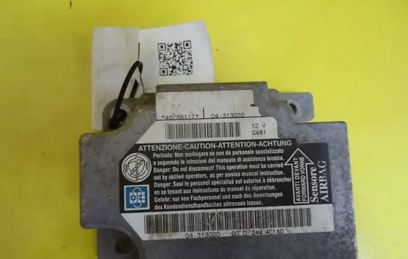 Alfa Romeo 147 Airbag control unit/module 46756117 04-313020