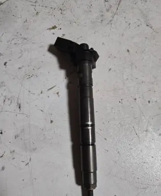 Audi A6 S6 C6 4F Fuel injector 059130277AJ