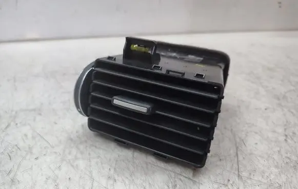 Land Rover Discovery Sport Dash center air vent grill FK72014L21BD