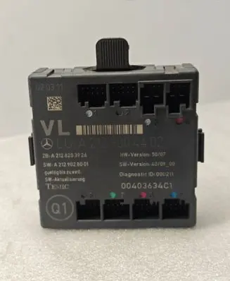 Mercedes-Benz C W204 Door control unit/module A2129004402 00403634C1 2128203926