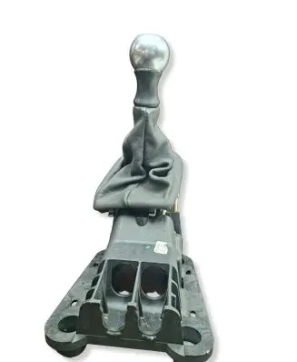 Peugeot 207 CC Gear shifter/selector 9654072280