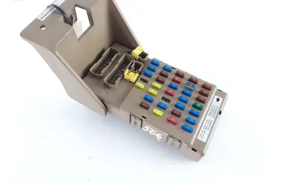 Subaru Legacy Fuse module 82201AG040