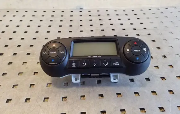 Hyundai ix35 Climate control unit 972502Y601