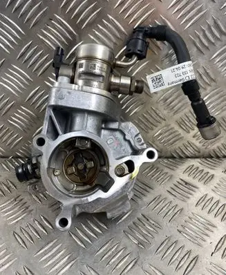 Audi A5 Vacuum pump 06N145100E