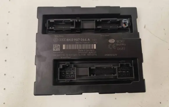 Audi A4 S4 B8 8K Comfort/convenience module 8K0907064A 5DK00991810