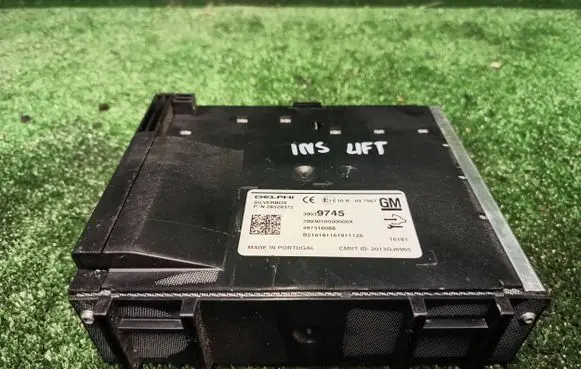 Opel Insignia A Sound amplifier 39039745