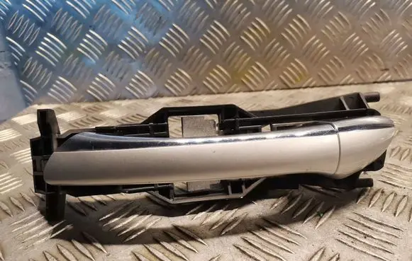 Mercedes-Benz CLK A209 C209 Front door exterior handle