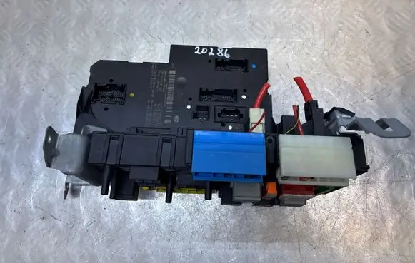 Mercedes-Benz E AMG W212 Fuse module 5DK00962058