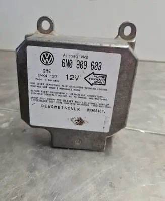Volkswagen Transporter - Caravelle T4 Airbag control unit/module 6N0909603