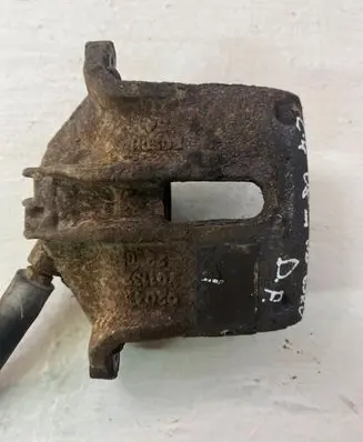 Citroen C4 I Front brake caliper