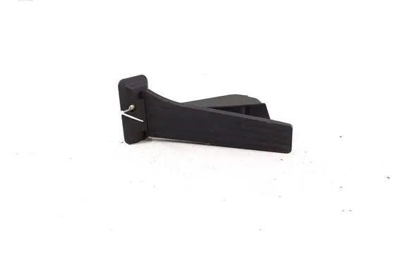 Accelerator throttle pedal