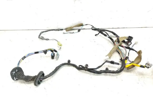 Suzuki Swift III Front door wiring loom 3675653RE0 AB75653R02R