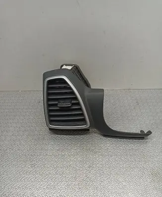 Hyundai Tucson TL Dashboard side air vent grill/cover trim 97480D7AA0