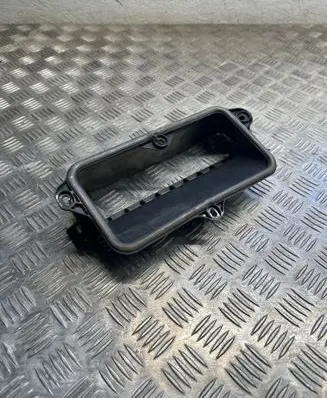 Cabin air duct channel