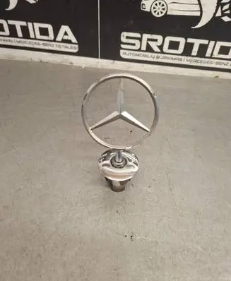 Mercedes-Benz C W203 Manufacturer badge logo/emblem A2108800186