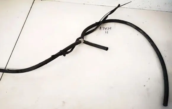 Mercedes-Benz C W203 Engine coolant pipe/hose