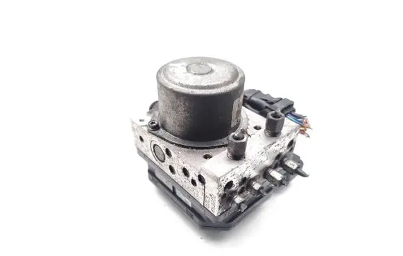 Nissan Juke I F15 ABS Pump 31263417