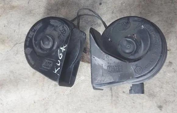 Ford Kuga I Horn signal A046522