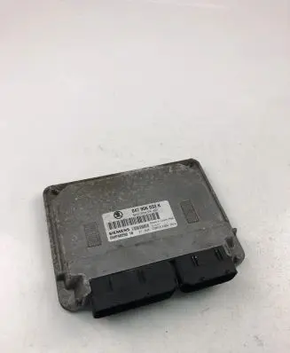 Skoda Fabia Mk1 (6Y) Engine control unit/module ECU 047906033K