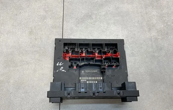 Volkswagen PASSAT CC Comfort/convenience module 3C8937049S