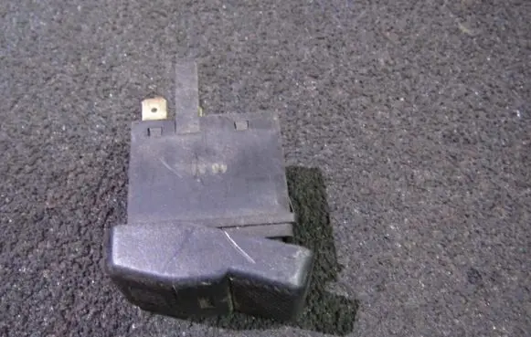 Volkswagen PASSAT B3 Windscreen/window heater switch 535959621