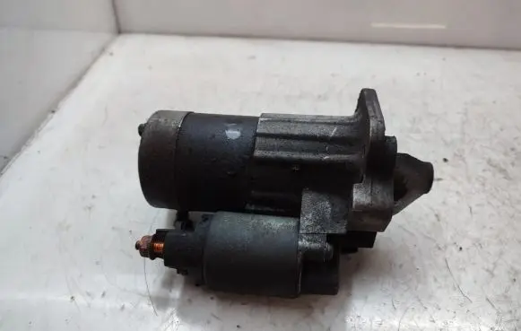 Nissan Qashqai Starter motor 8200584675B