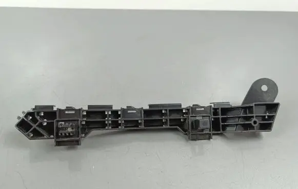 Honda HR-V Front bumper mounting bracket