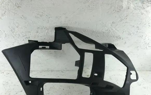 Peugeot 5008 II Front bumper mounting bracket 9815337580